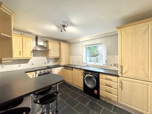 Photo 5- click for photo gallery